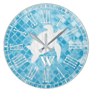 Sea Turtle Blue Sea Glass Monogram Große Wanduhr