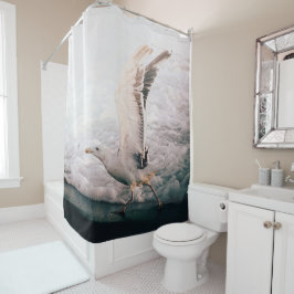 Seagull Wing seine Flügel in der Nähe von Meeressc Duschvorhang