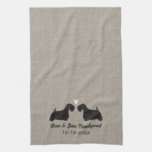 Sealyham Terrier-Silhouetten mit Herzen und Text Handtuch