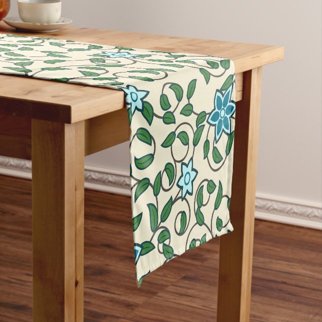 Seamless floral pattern on beige background kurzer tischläufer (Beispiel)