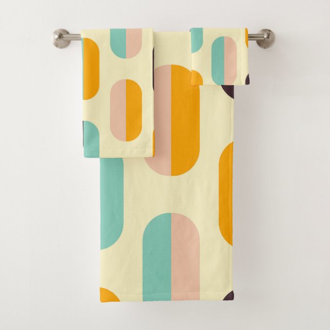 Seamless geometric pattern in retro vibes badhandtuch set (Insitu)