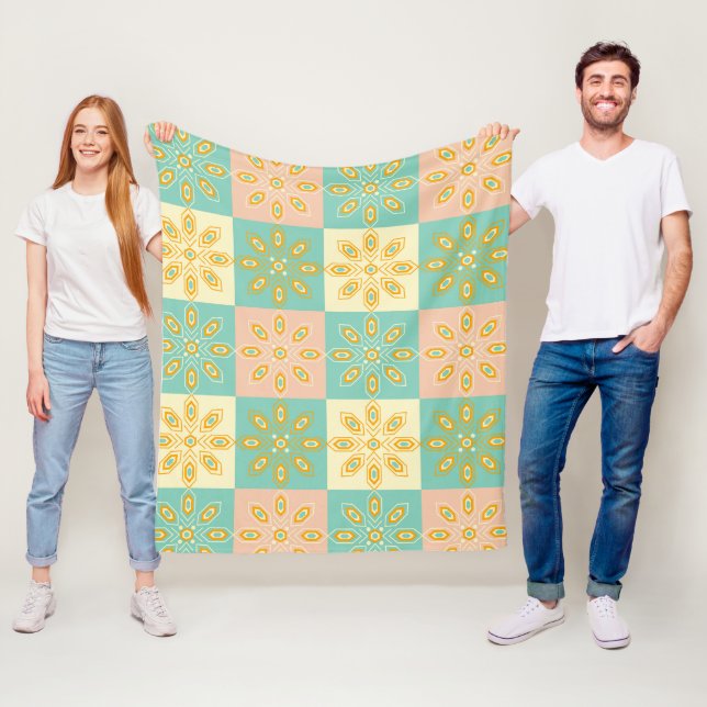 Seamless pattern with geometric floral motifs fleecedecke (Beispiel)