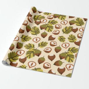 Seamless pattern with hazelnut leaves and acorns. geschenkpapier