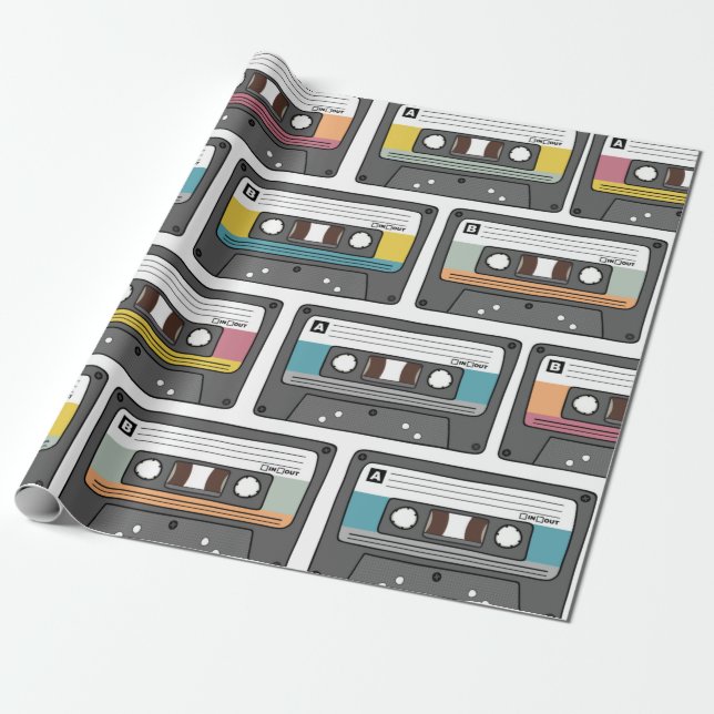 Seamless pattern with retro cassette tapes in dood geschenkpapier (Ungerollt)