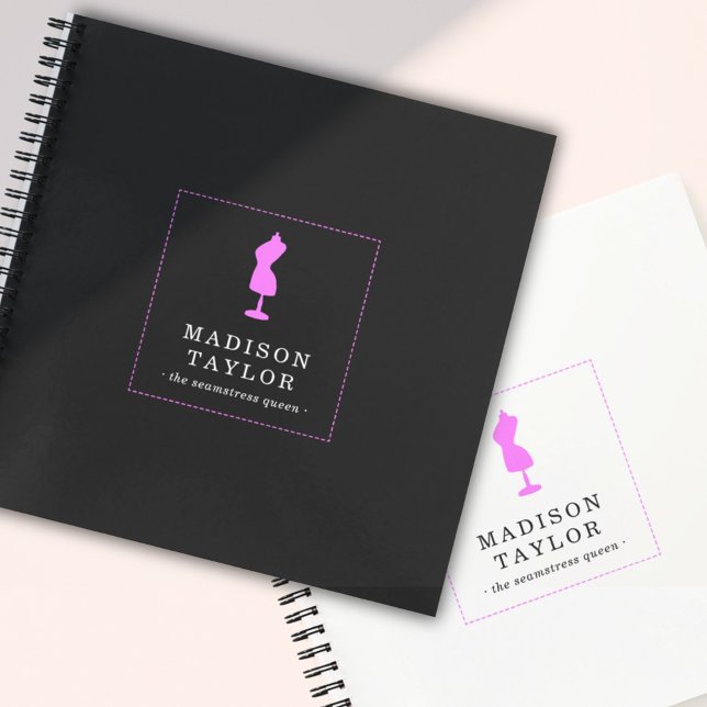 Seamstress Tailor | Rosa Mannequin-Logo Schwarz Notizbuch (Von Creator hochgeladen)