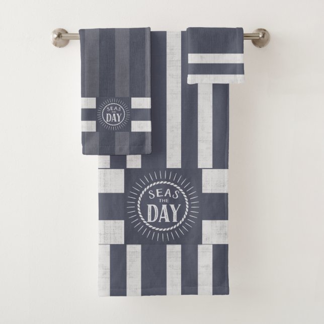 Seas the Day Denim Blue Striped Nautical Theme Badhandtuch Set (Insitu)