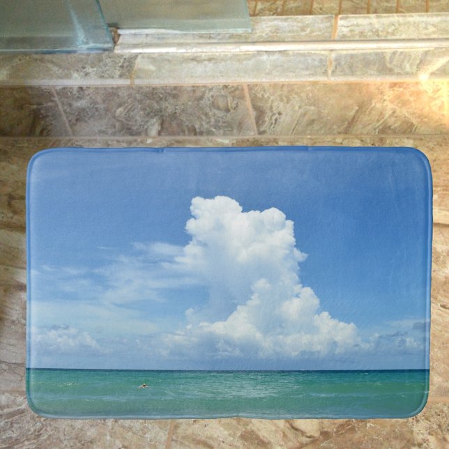 Seascape Ocean and Storm Cloud Coast Badematte (Von Creator hochgeladen)