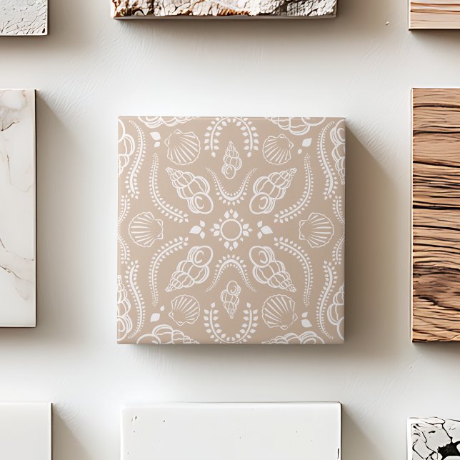 Seashell Beige & White Modern Coasttern Muster Fliese (Seashell Beige & White Modern Coastal Pattern Ceramic Tile)