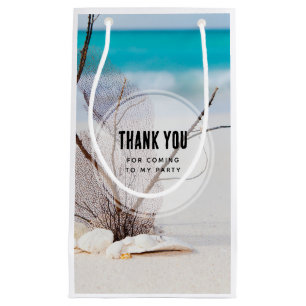 Seashells auf einem Sandy Beach Geburtstag Vielen Kleine Geschenktüte