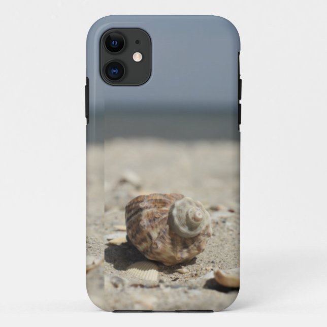 Seashells auf Sand durch das Meer Case-Mate iPhone Hülle (Rückseite)