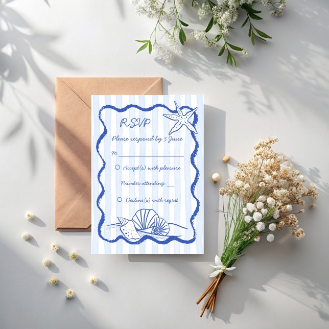 Seashells Blauer, handgewachsene, wellenförmige Gr RSVP Karte (Seashells blue handrawn wavy border beach wedding RSVP cards beach wedding invitation suite)
