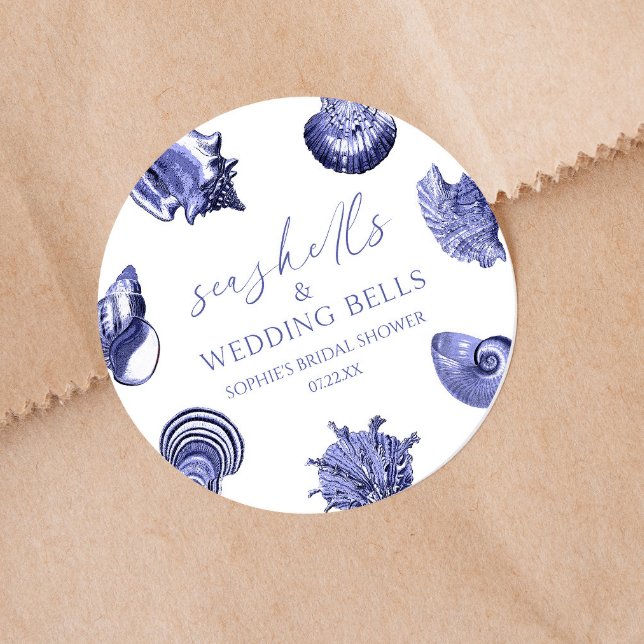 Seashells & Wedding Bells Elegantes Brautparty Runder Aufkleber (Von Creator hochgeladen)