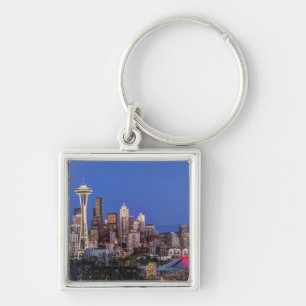 Seattle, Downtown und Mt. Rainier in der Dämmerung Schlüsselanhänger