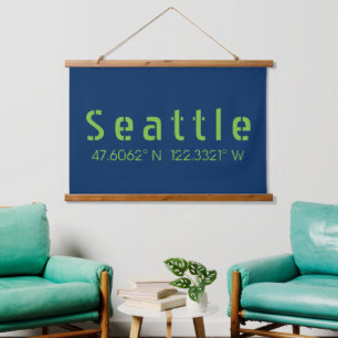 Seattle Longitude Latitude Team Colors Wandteppich Mit Holzrahmen