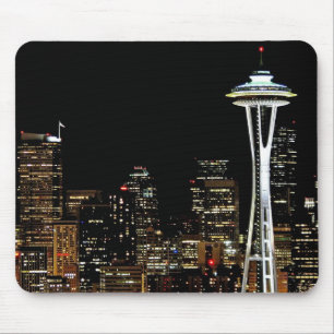 Seattle-Skyline nachts, mit Raum-Nadel Mousepad