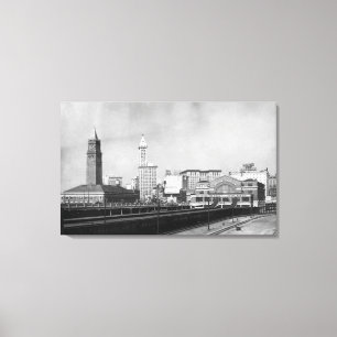 Seattle, WA - Seattlebahnmitte und -Smith Leinwanddruck