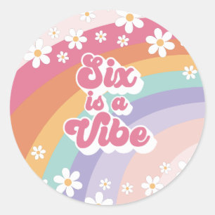 Sechs ist eine Stimmung Retro-Regenbogen 6. Geburt Runder Aufkleber