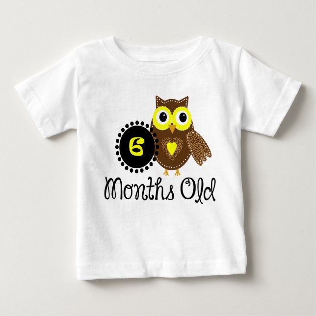 Sechs Monate alte entzückende Eulen- Baby T-shirt (Vorderseite)