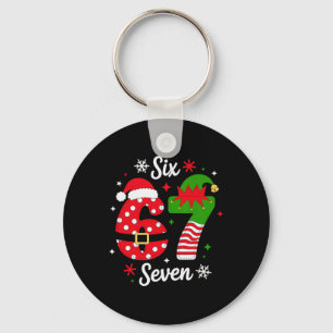 Sechs Sieben 67 Meme 6 7 Santa Weihnachten Pyjama  Schlüsselanhänger