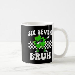 Sechs sieben 67 Meme cool St. Patricks Tag Jungen  Kaffeetasse