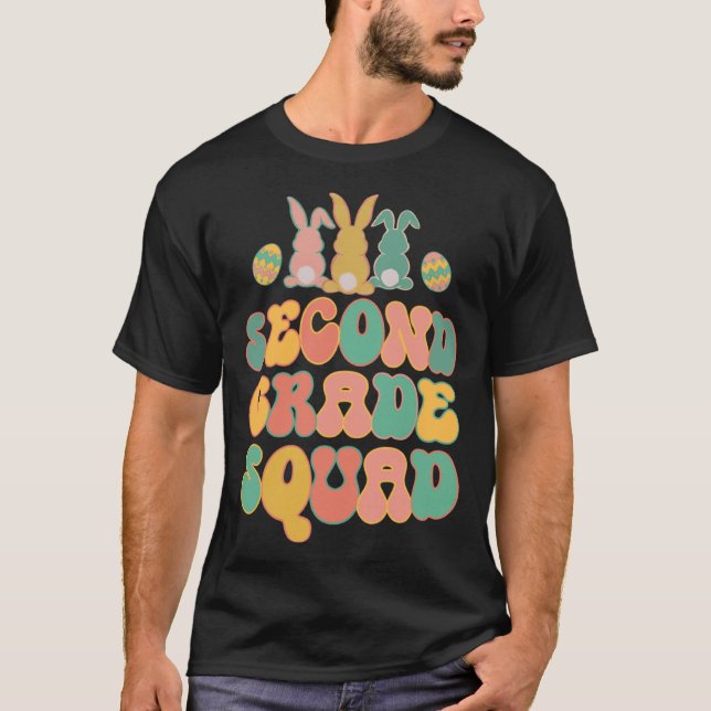 Second Grad Squad Teacher  Retro Groovy Easter Bun T-Shirt (Vorderseite)