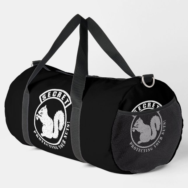 Secret Eichhörnchen Patch "Protected Your Nuts" Duffle Bag (Rechte Ecke)