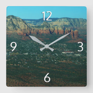 Sedona und Coffee Pot Rock aus der Luft Quadratische Wanduhr