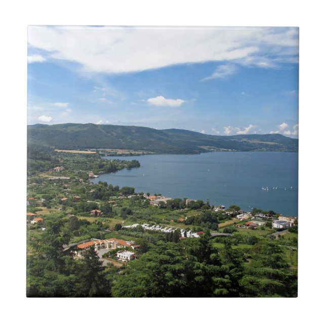 See Bracciano Panoramablick Fliese (Vorderseite)