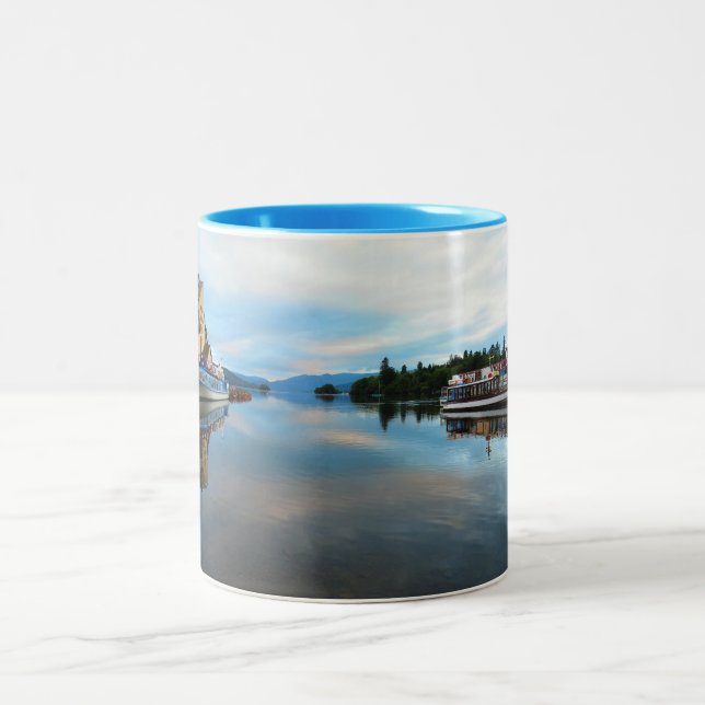 SEE WINDEMERE, DER SEE-BEZIRK, ENGLAND, ZWEIFARBIGE TASSE (Mittel)