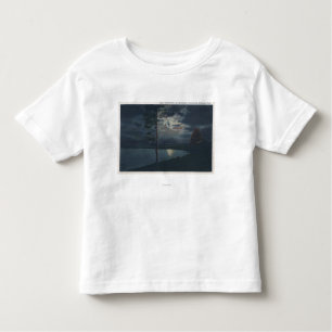 See Yellowstone, WYView von See durch Mondschein Kleinkind T-shirt