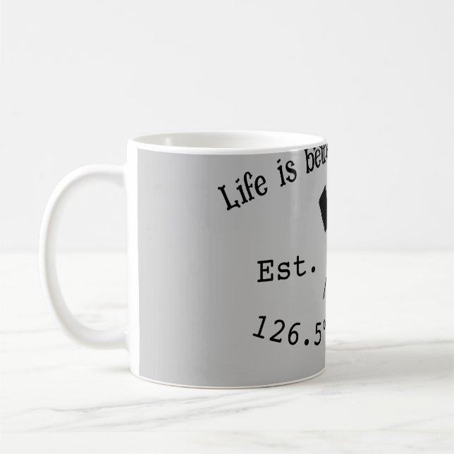 Seehaus wird gemietet. Datum Jahr benutzerdefinier Kaffeetasse (Links)