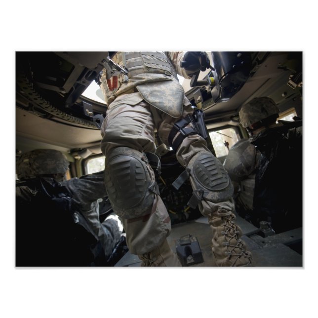 Seeleute lernen Verfahren für den Verband kennen Fotodruck (Vorne)