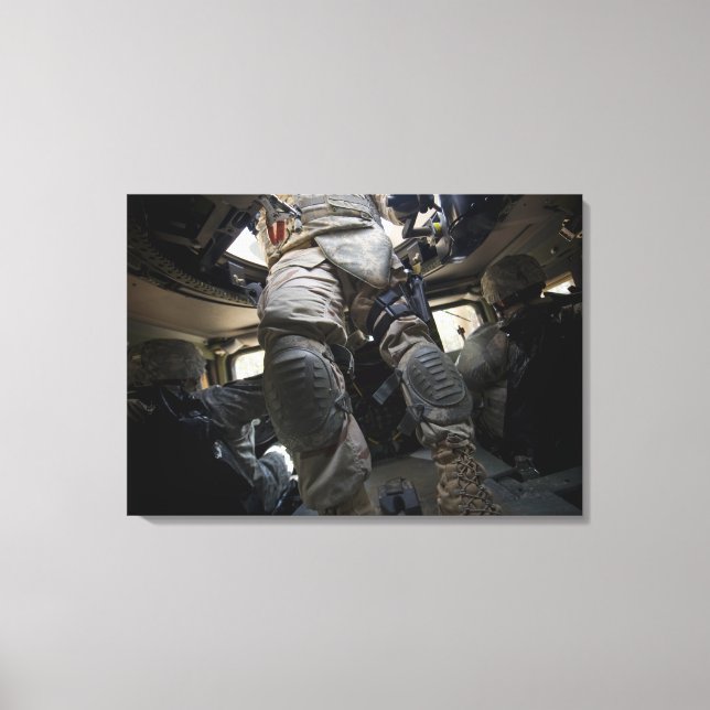 Seeleute lernen Verfahren für den Verband kennen Leinwanddruck (Vorderseite)