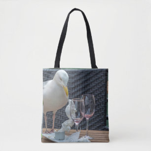 Seemöwe und leere Gläser Taschen-Tasche