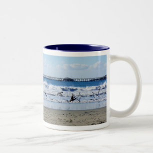 Seemöwen und Pier-Tasse Zweifarbige Tasse