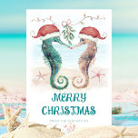 Seepferd Santa Mistletoe Kiss Coastal Weihnachten<br><div class="desc">Teilen Sie mit dieser Weihnachtskarte an der Küste etwas Liebe mit Seepferden in Aquarellfarben in Weihnachtsmannmützen,  die sich unter einem Mistleton an einem tropischen Strand küssen. Kunst von KL Stock.</div>