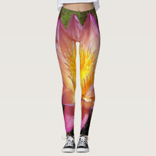 Seerosen-Foto in Rosa Leggings