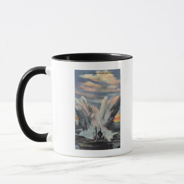 Seeschifffahrt Aussetzen der Depth Charge Tasse (Links)