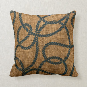 Seeseil in natürlichem mit Tiefsee-Blau Kissen