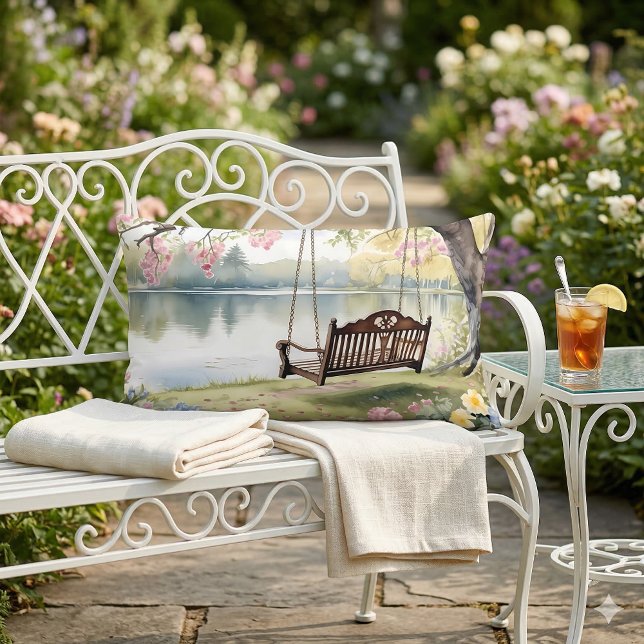 Seeufer Swing im Romantik Lendenkissen (Lakeside Swing in Romantic Watercolor Garden Lumbar Pillow Mockup A)
