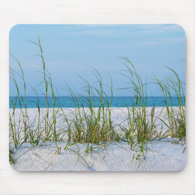 Seeziegel im weißen Sand Mousepad (Vorne)