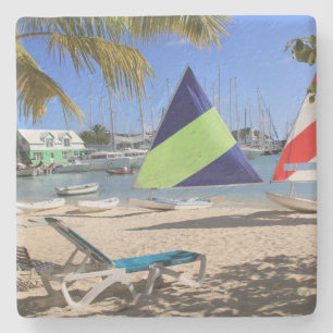 Segelboot am Strand im Untersetzer Antigua