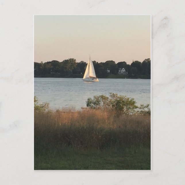 Segelboot auf der Wasserpostkarte Postkarte (Vorderseite)