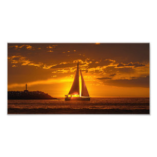 Segelboot bei Sonnenuntergang - Marina Del Rey, CA Fotodruck