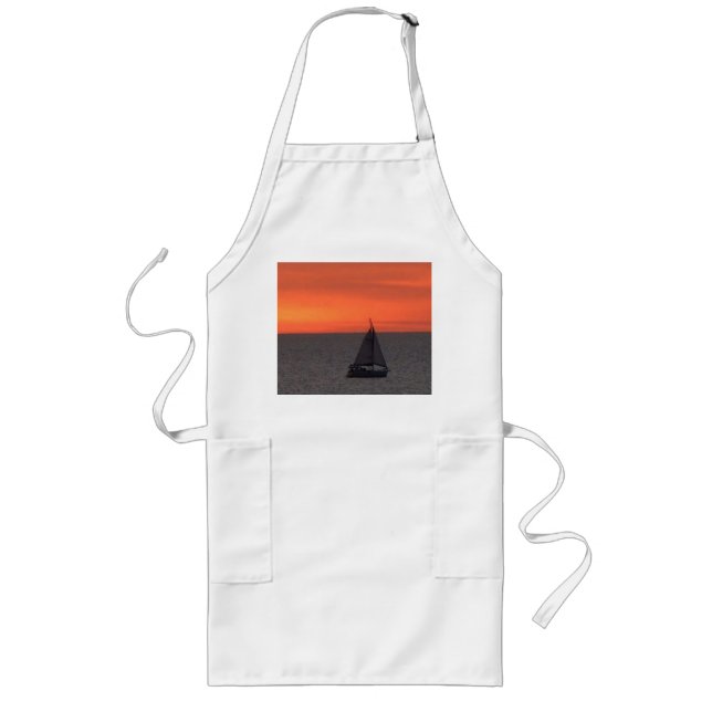 Segelboot in der Schürze Sparkling Sea (Vorne)