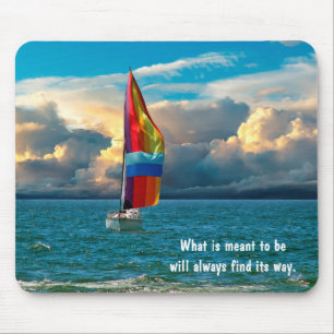 Segelboot mit Rainbow Spinnaker Mousepad