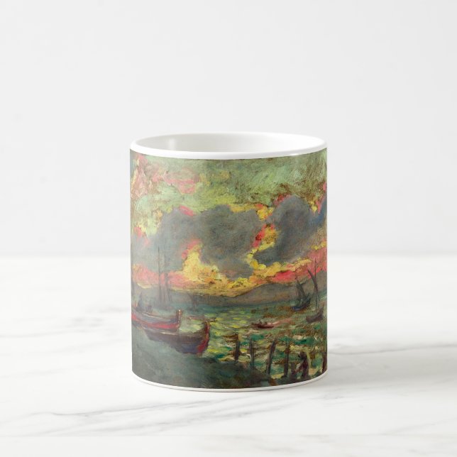 Segelboote an der Küste (von Kimon Loghi) Kaffeetasse (Mittel)