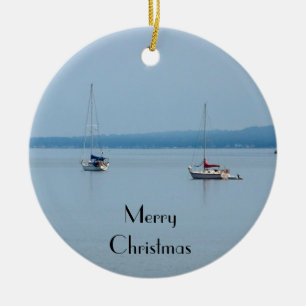 Segelboote auf dem Fluss Schneeflocke Keramik Ornament