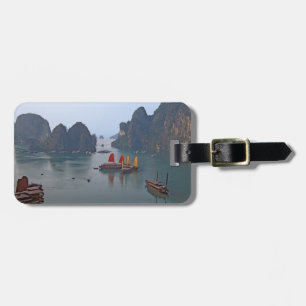 Segelboote in der Ha-Long-Bucht - Vietnam, Asien Gepäckanhänger
