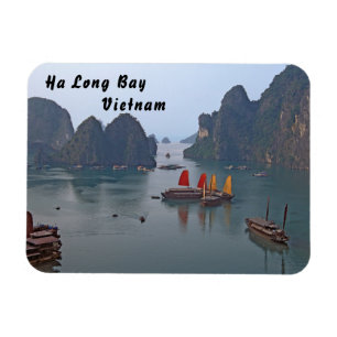 Segelboote in Ha Long Bay - Vietnam, Asien Magnet